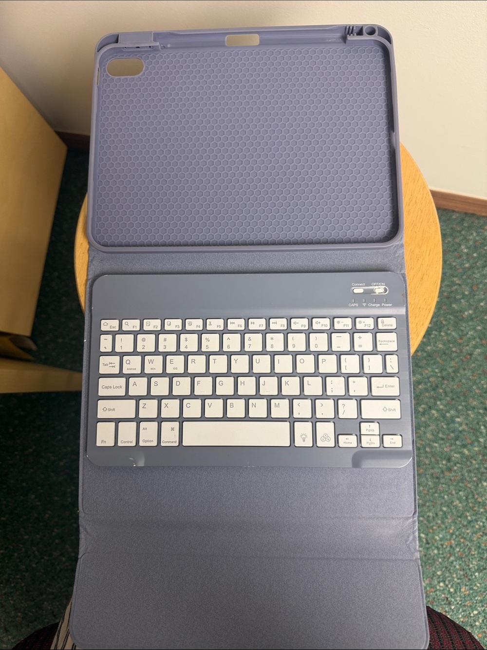 Wireless Bluetooth Keyboard Case for Tablet - Gray